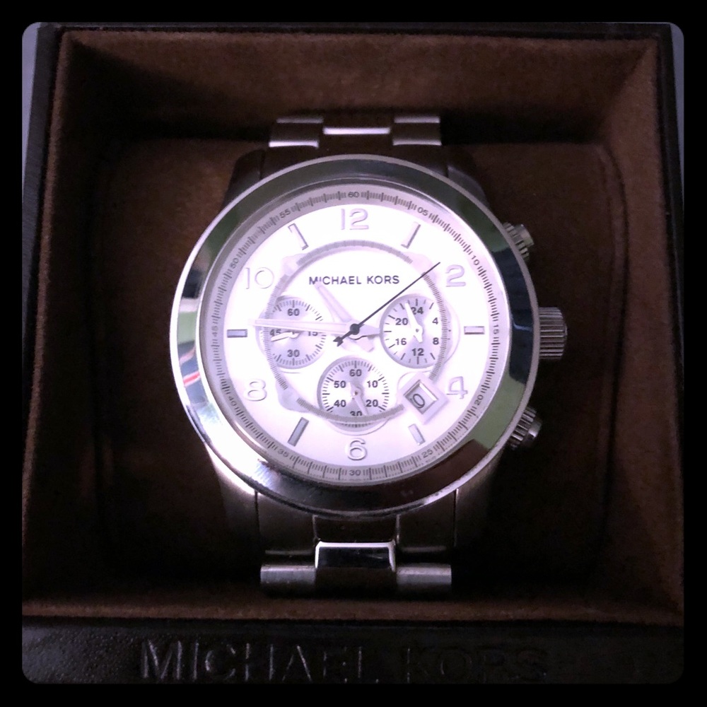 Oversized Extremely good looking Michael Kors